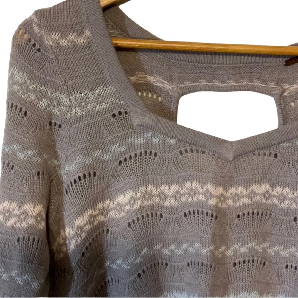 FREE PEOPLE sz Small Sweater Cropped Knit Keyhole Short Sleeve  Gray Purple